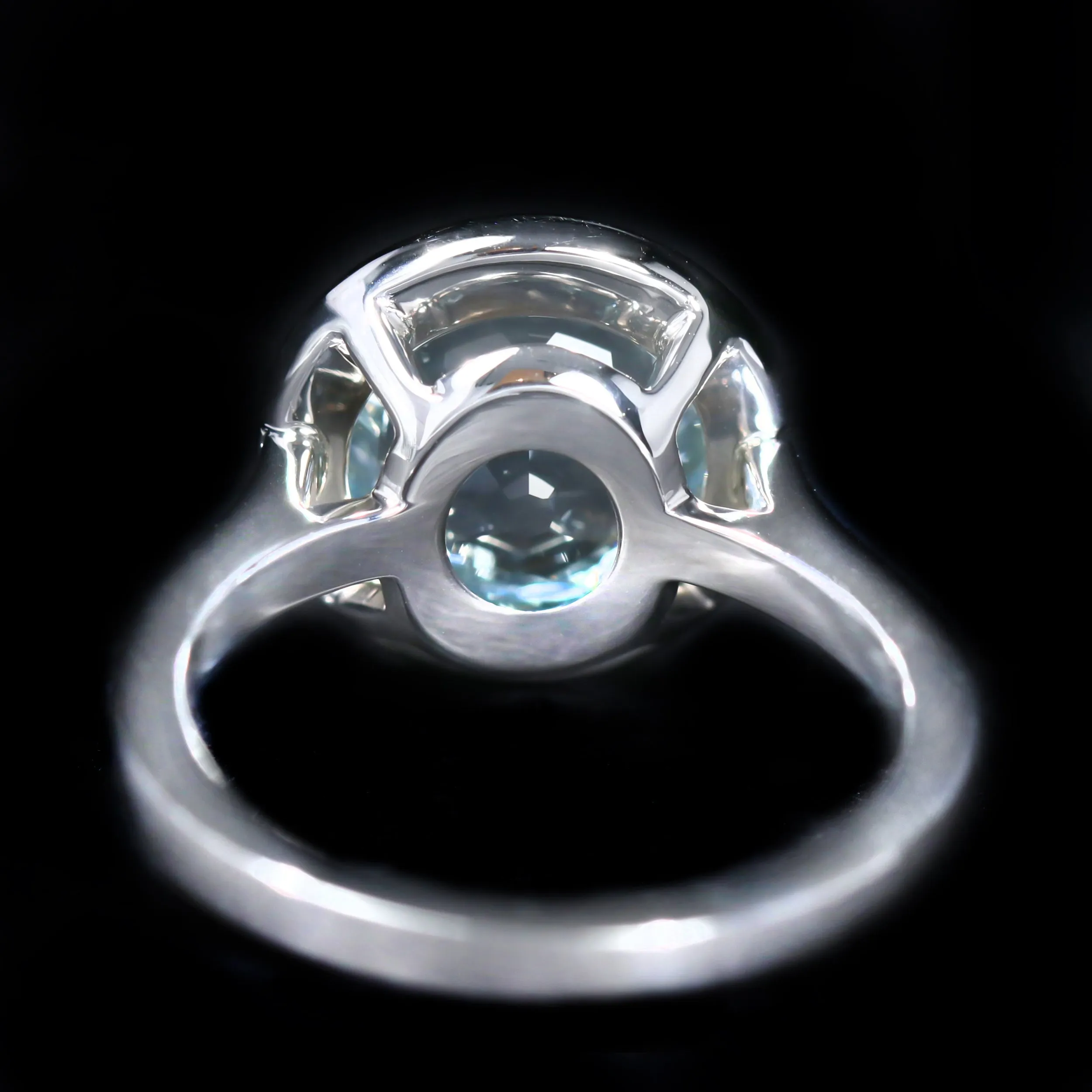 14K White Gold 2.67 Carat Aquamarine and Diamond Ring