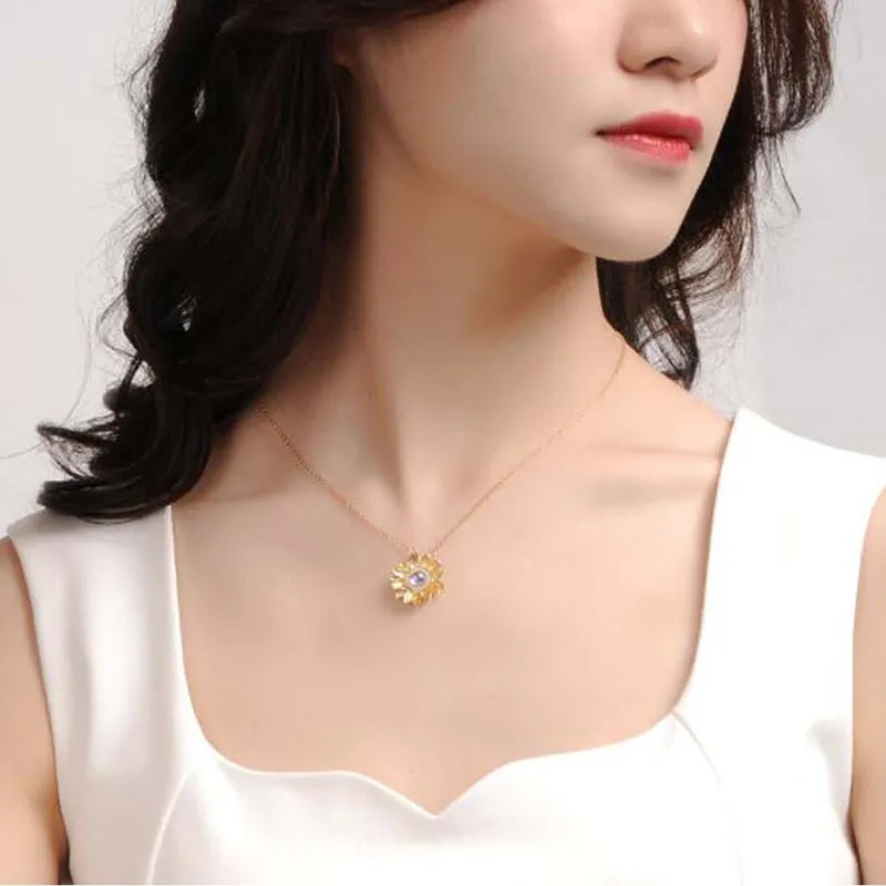 18K Gold Plated Silver Flower Moonstone Pendants Necklace June Birthstone for Women