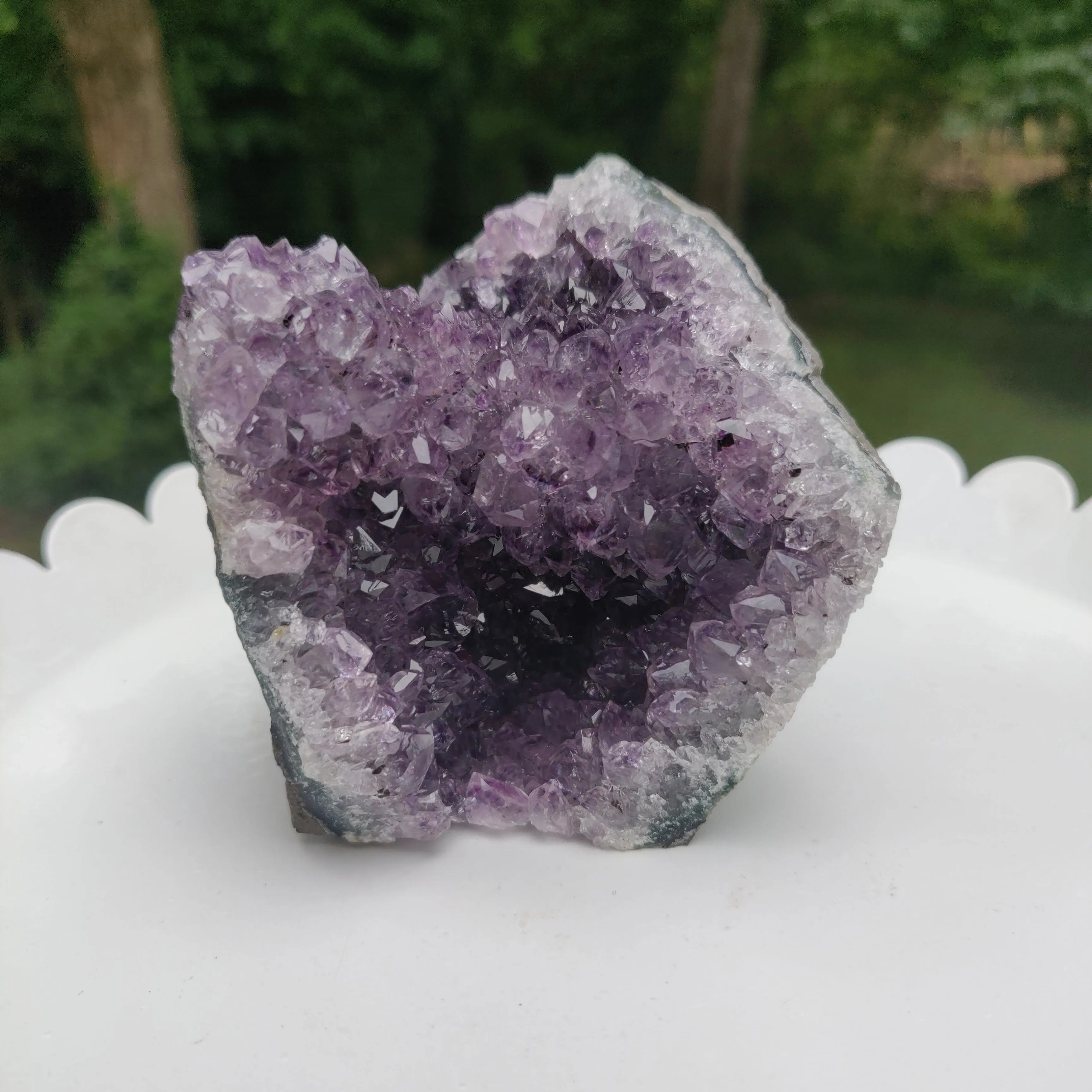 Amethyst Geode Free Form, Cut Base (#29)