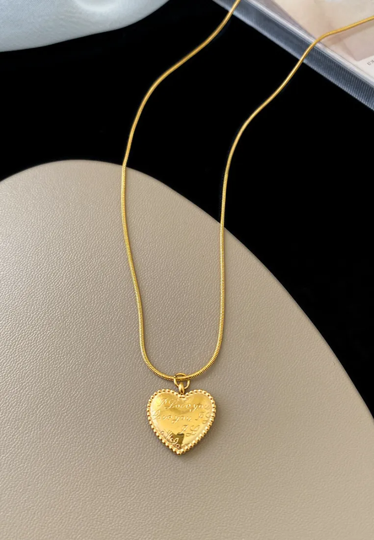 Bonnie Love Locket Pendant Necklace in Gold