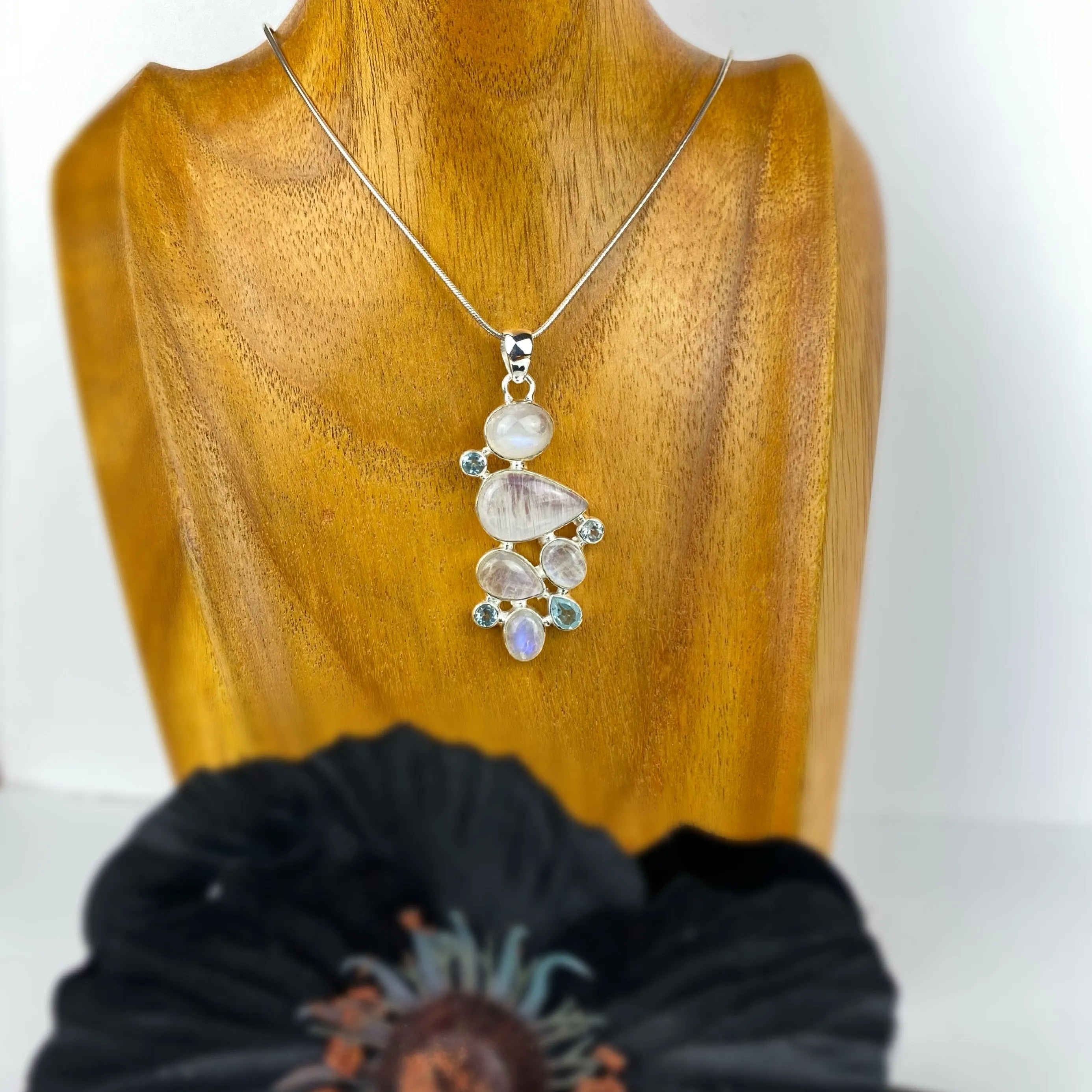Cadence Pendant - VP234M