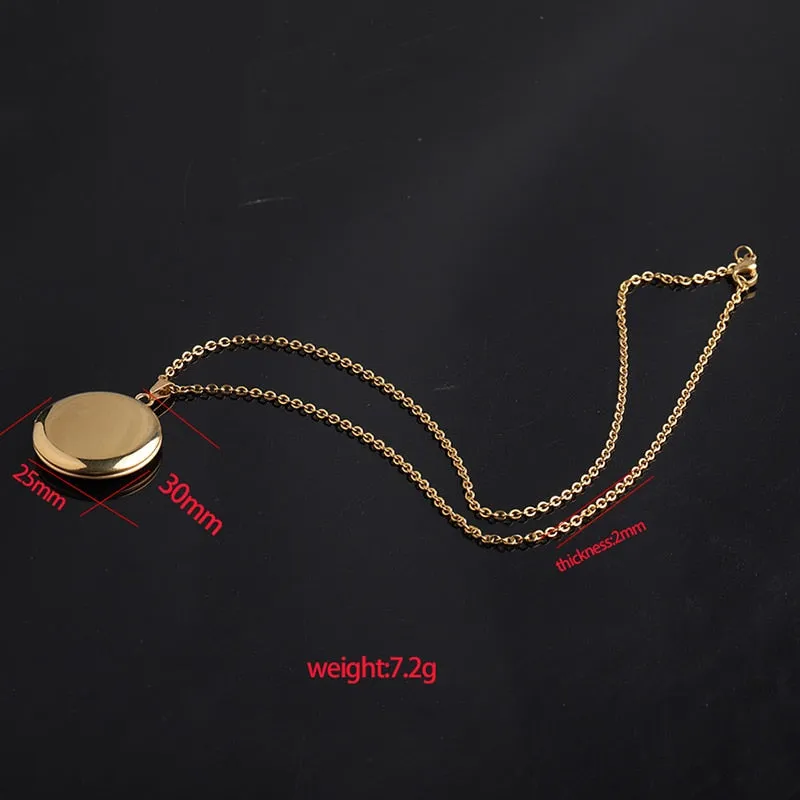 Classic Vintage Round Locket Pendant Necklaces