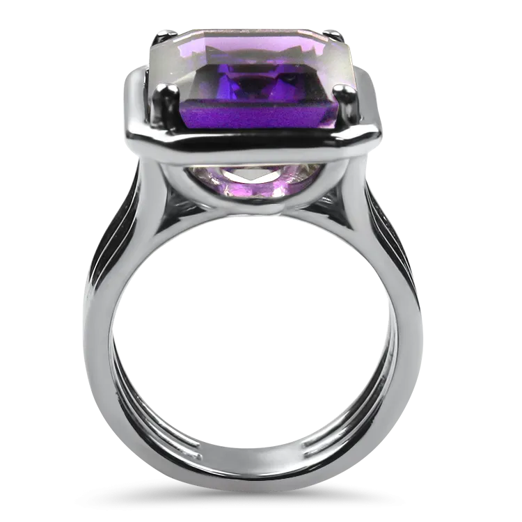 Estate 14K White Gold Amethyst Ring