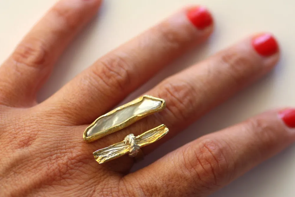 Fresh water mother of pearl ring