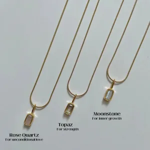 Gemstone Pendant Necklace | Moonstone