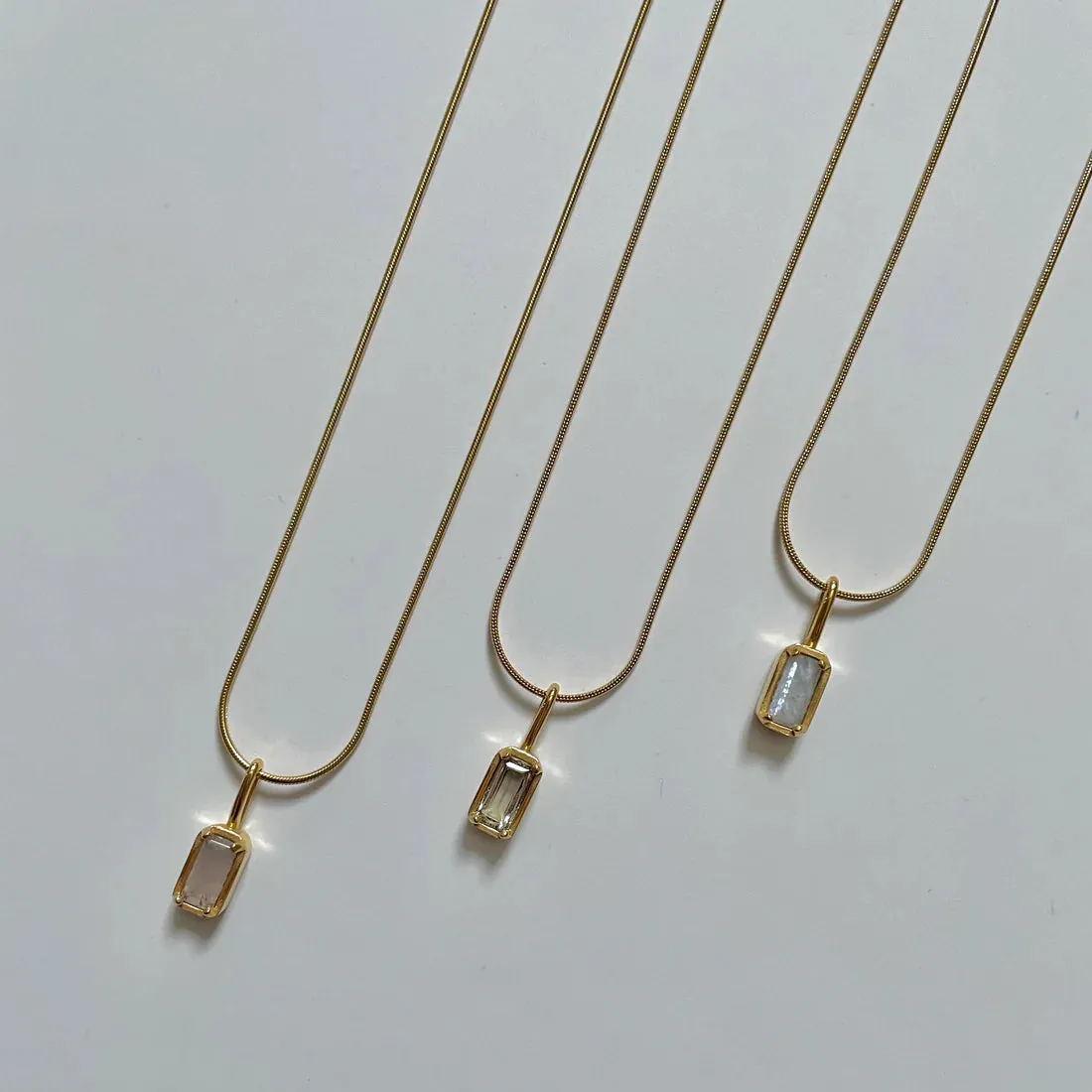 Gemstone Pendant Necklace | Moonstone