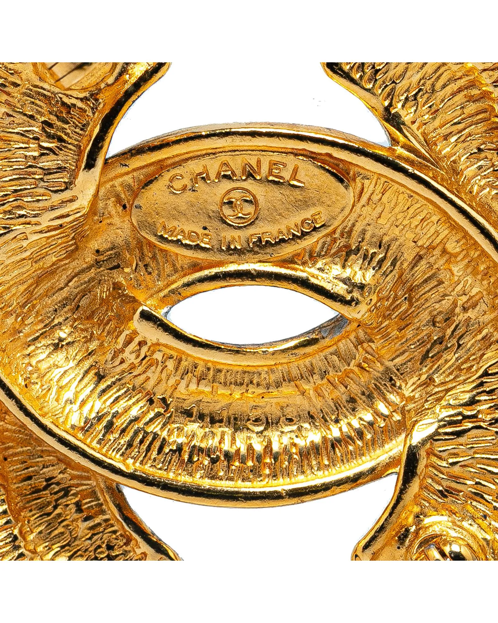 Gold Plated Quilted Brooch with Back Pin Closure