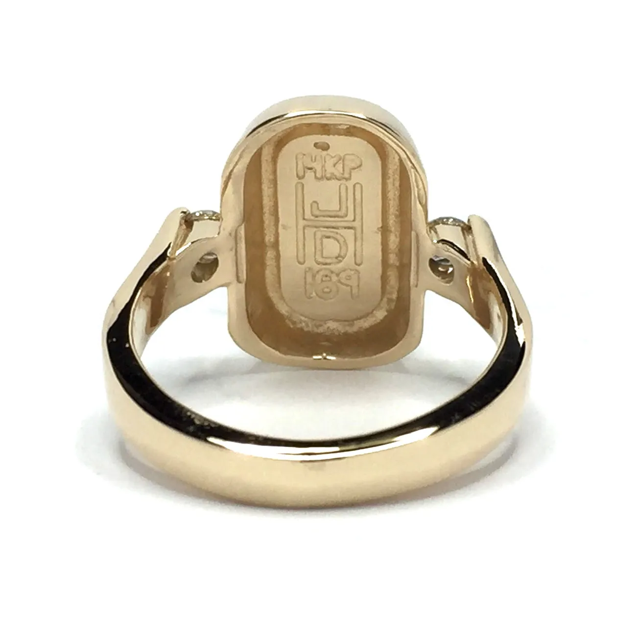 Gold Quartz Ring Oval Inlaid Design with .06ctw Round Diamonds