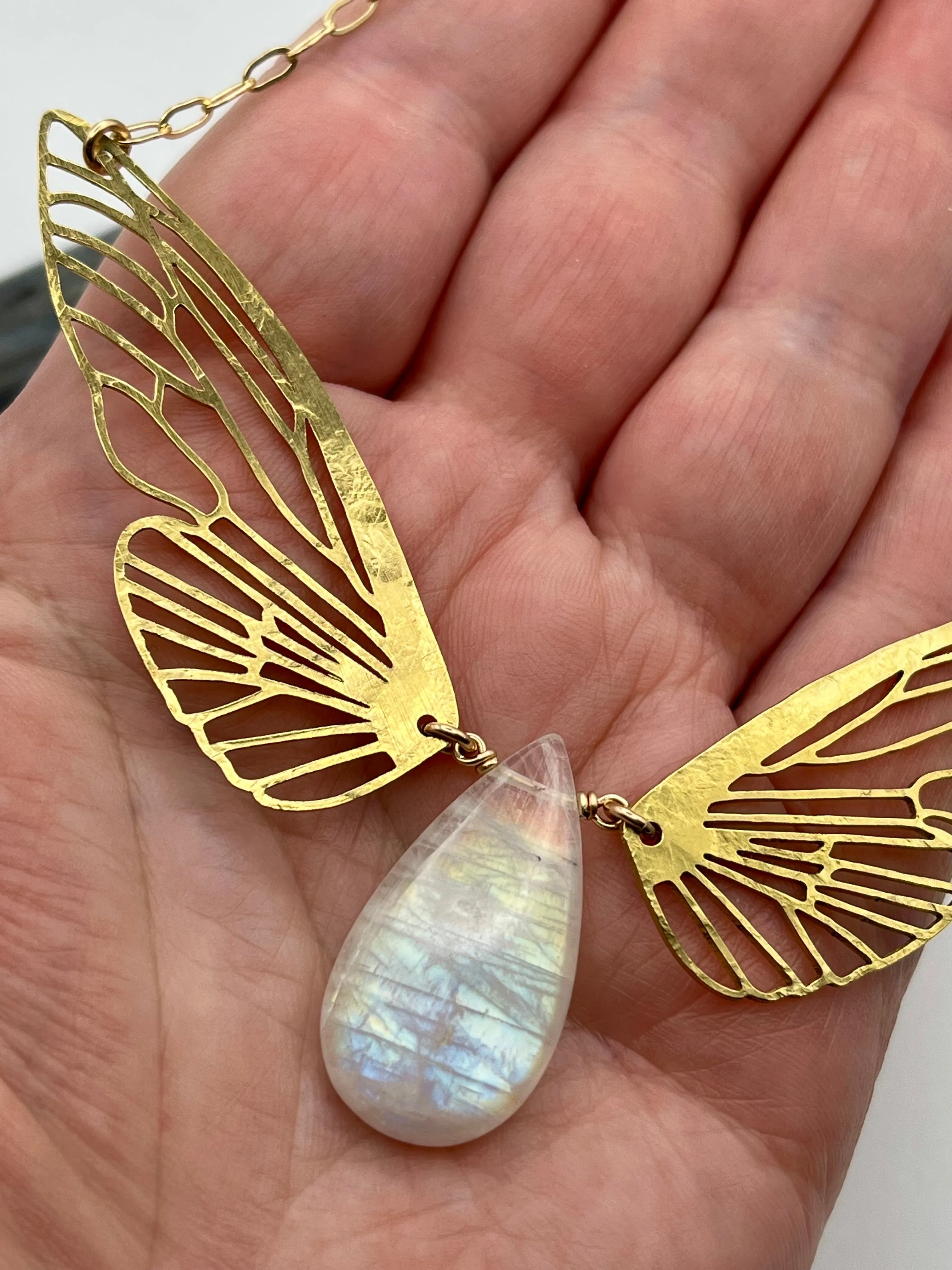 •METAMORPH• rainbow moonstone   mixed metal necklace (18"-20" long)