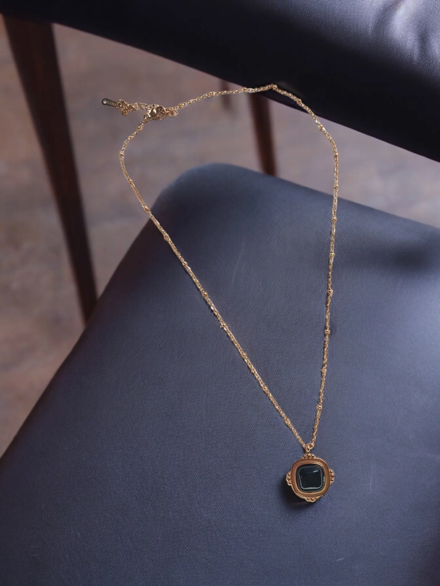 Pearlfect Hidden Treasure Locket
