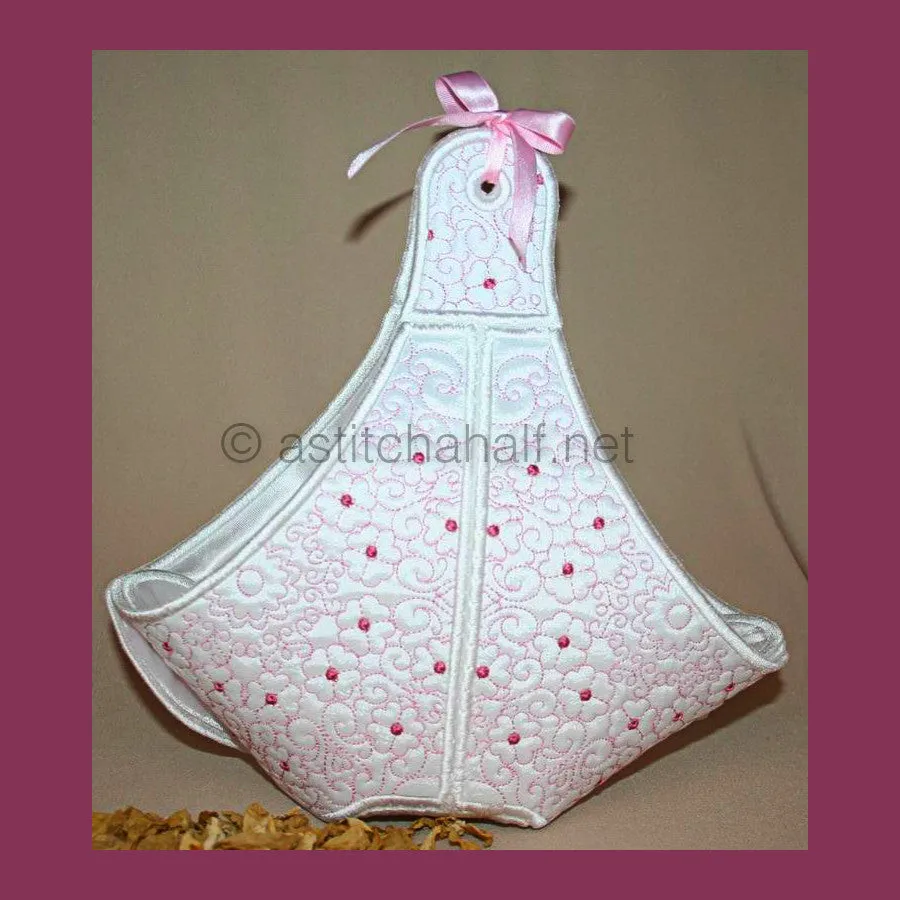 Regal Basket