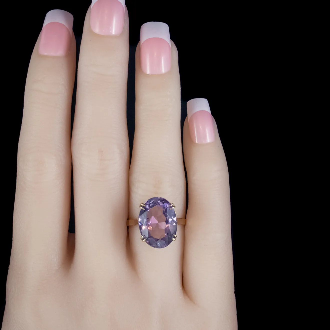 Vintage Amethyst Ring 8Ct Amethyst 9Ct Gold Dated 1963