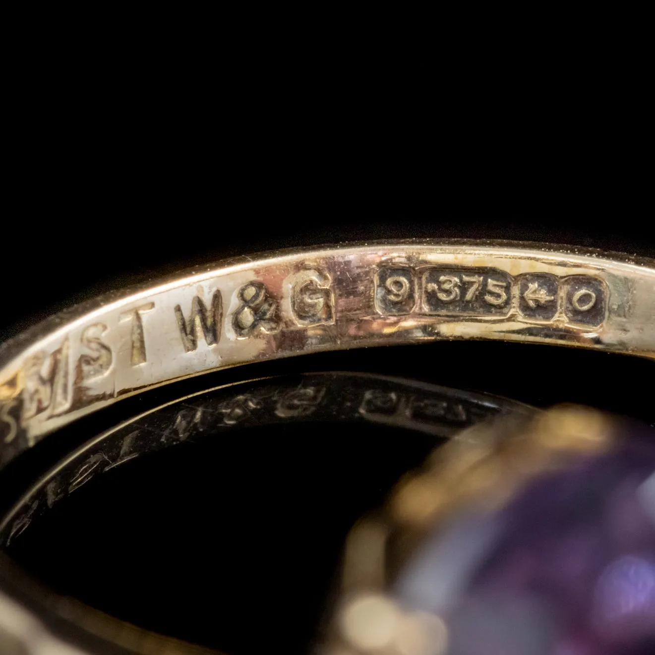 Vintage Amethyst Ring 8Ct Amethyst 9Ct Gold Dated 1963