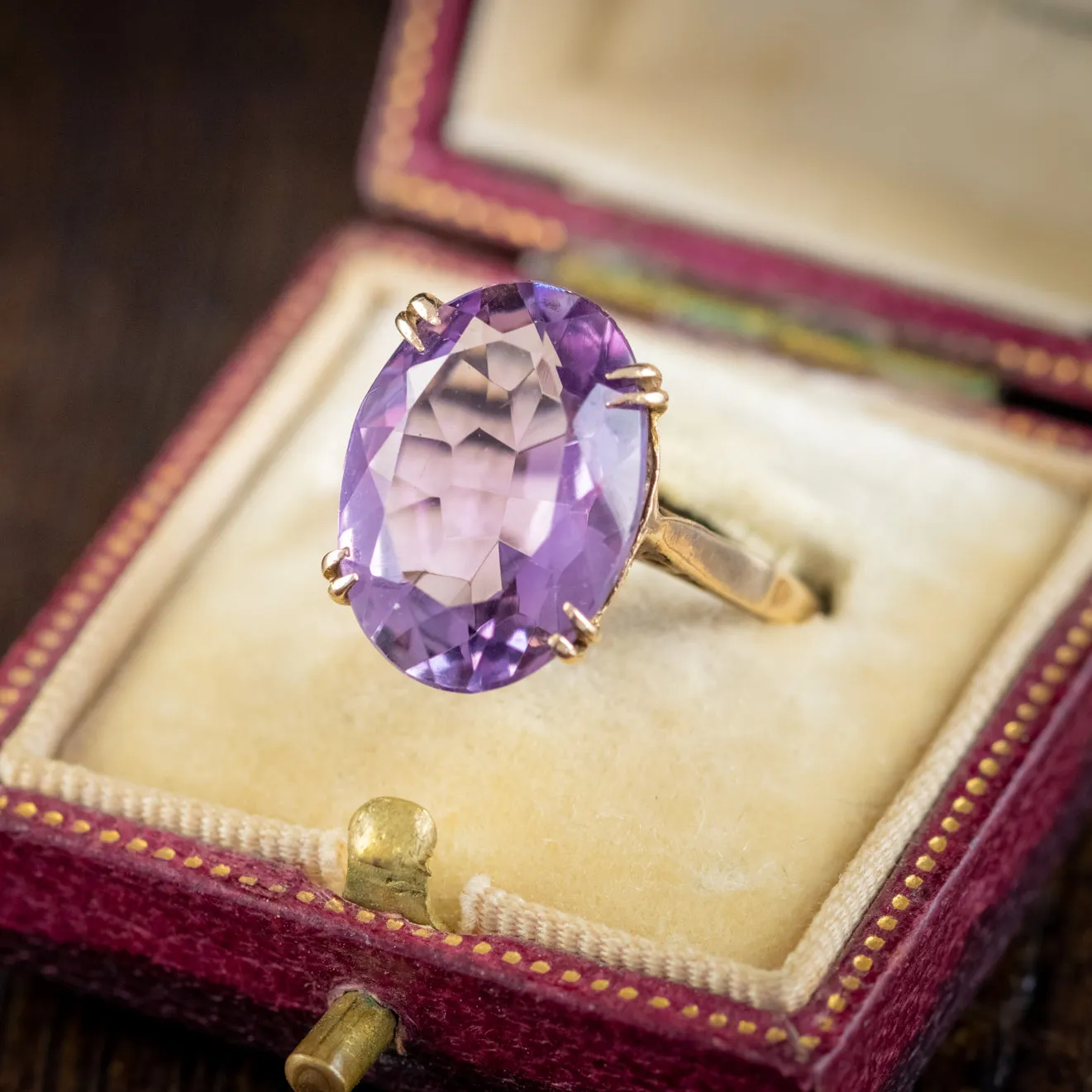 Vintage Amethyst Ring 8Ct Amethyst 9Ct Gold Dated 1963