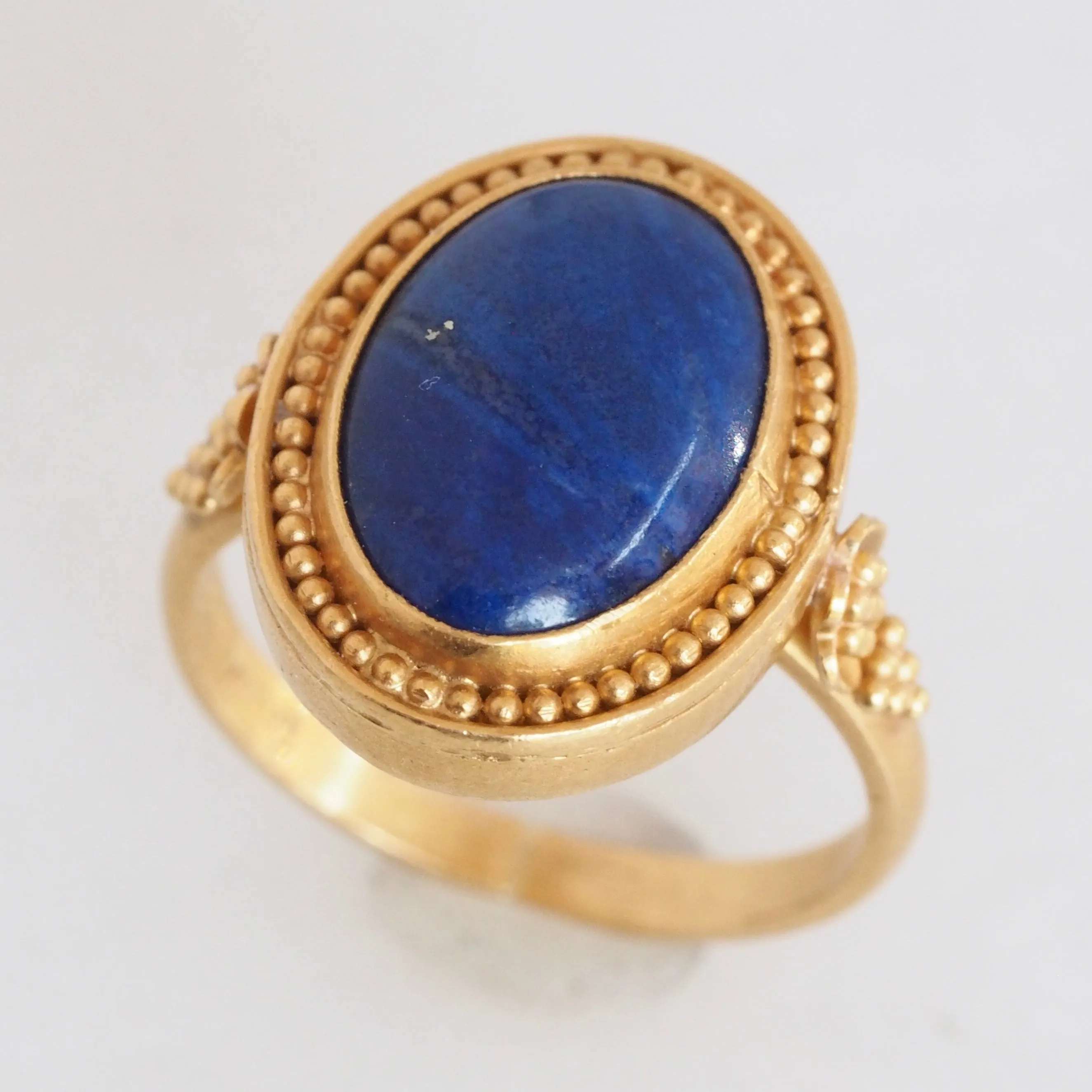 Vintage Ancient Style Greek 22k Gold Lapis Ring