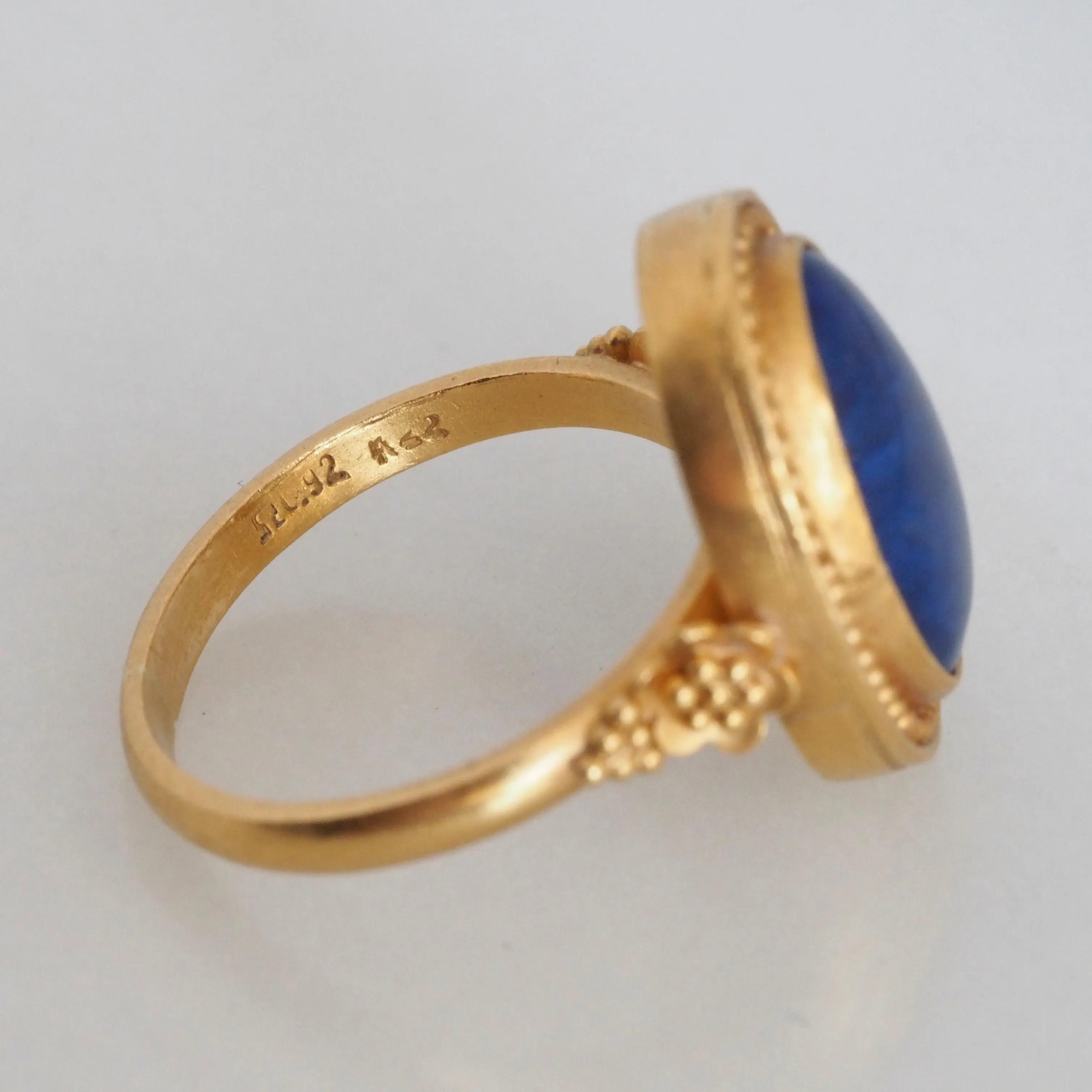Vintage Ancient Style Greek 22k Gold Lapis Ring