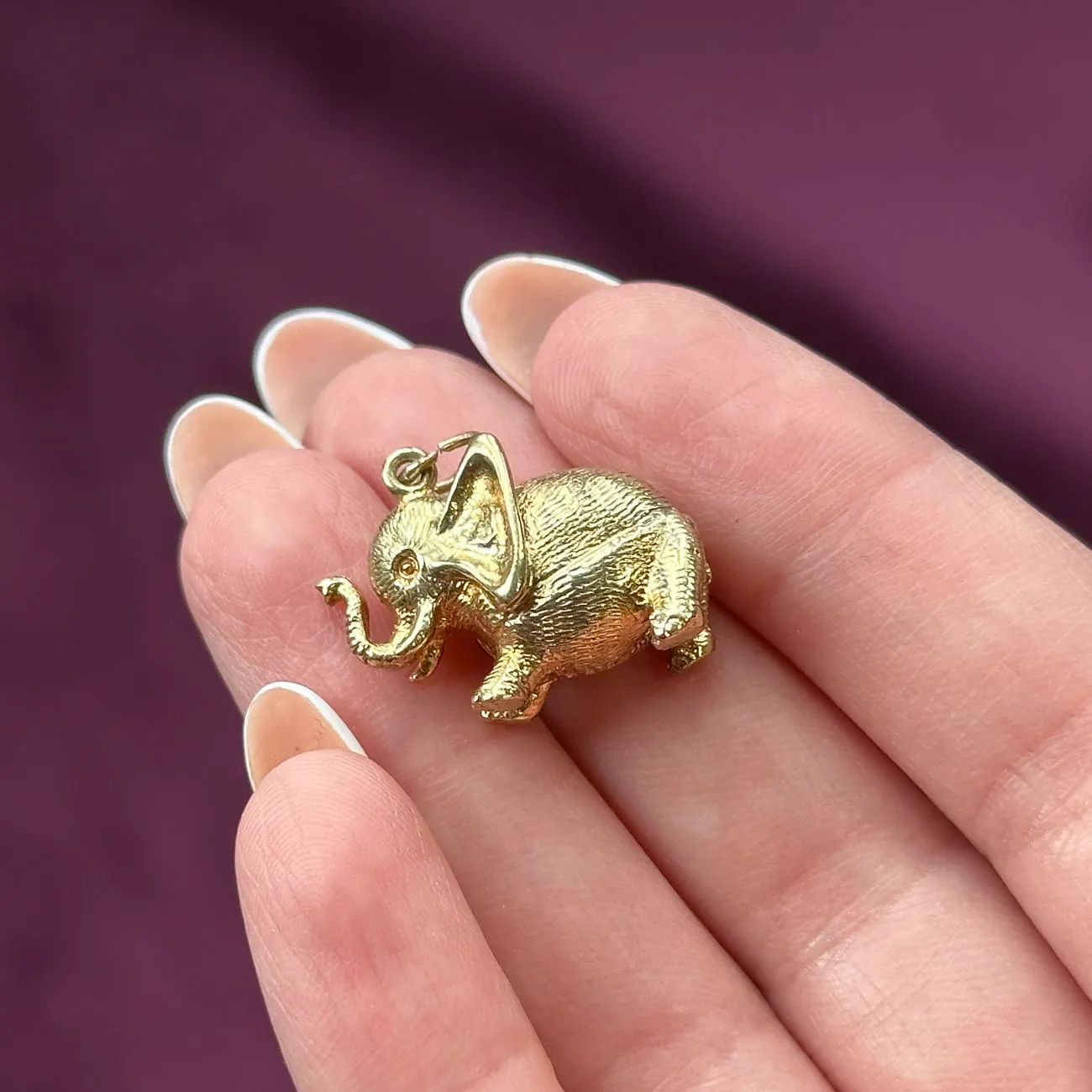 Vintage Elephant Charm Pendant 9ct Gold Dated 1966