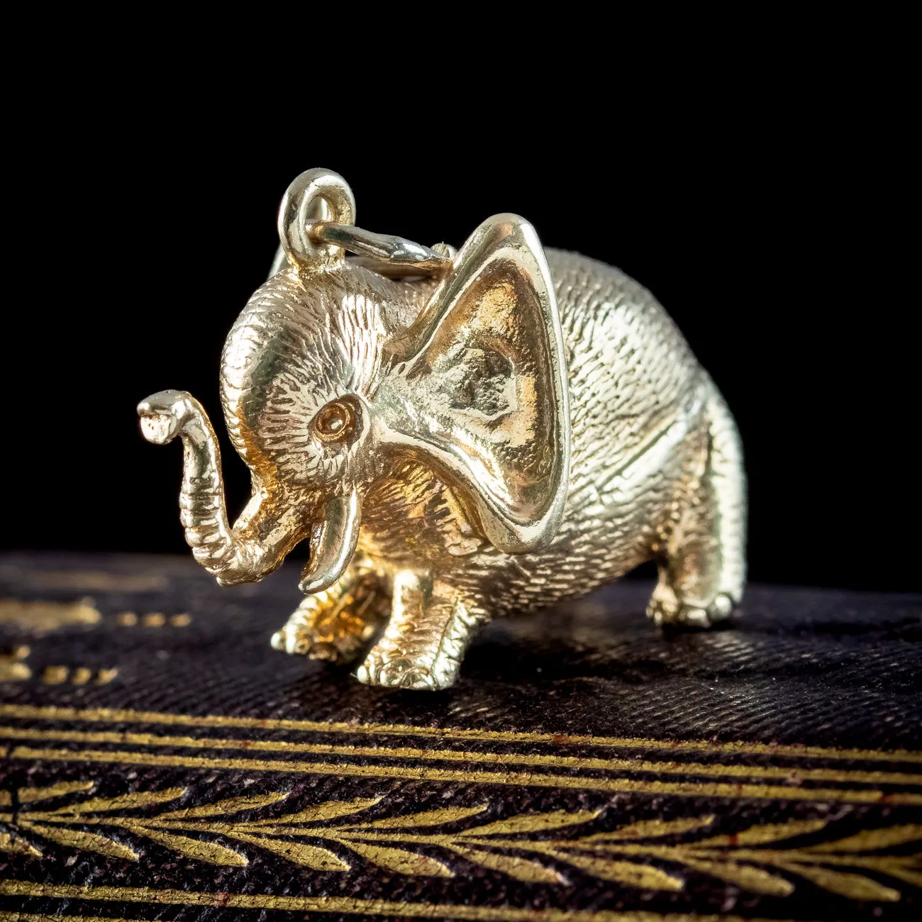 Vintage Elephant Charm Pendant 9ct Gold Dated 1966