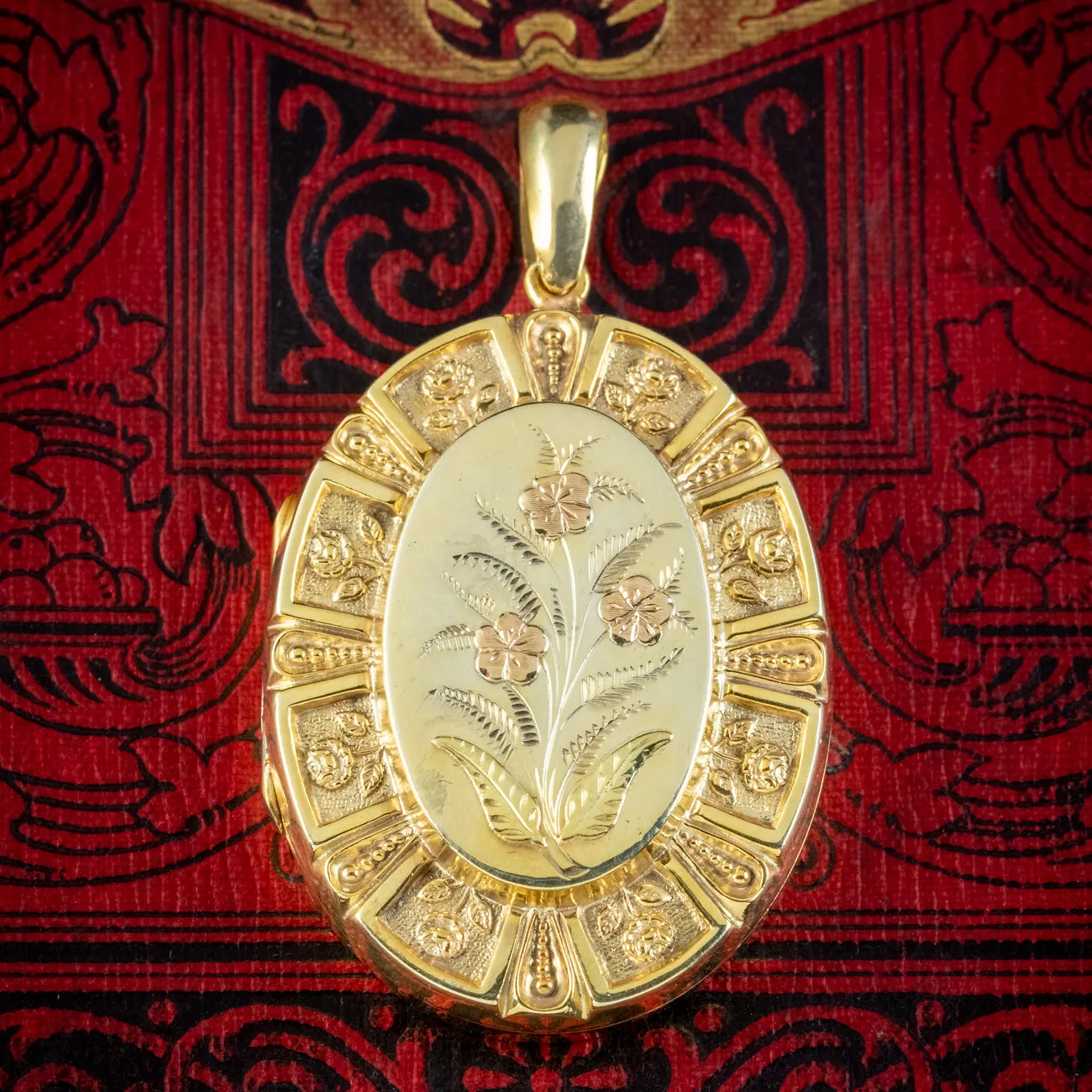 Vintage Floral Locket Silver 18ct Gold Gilt