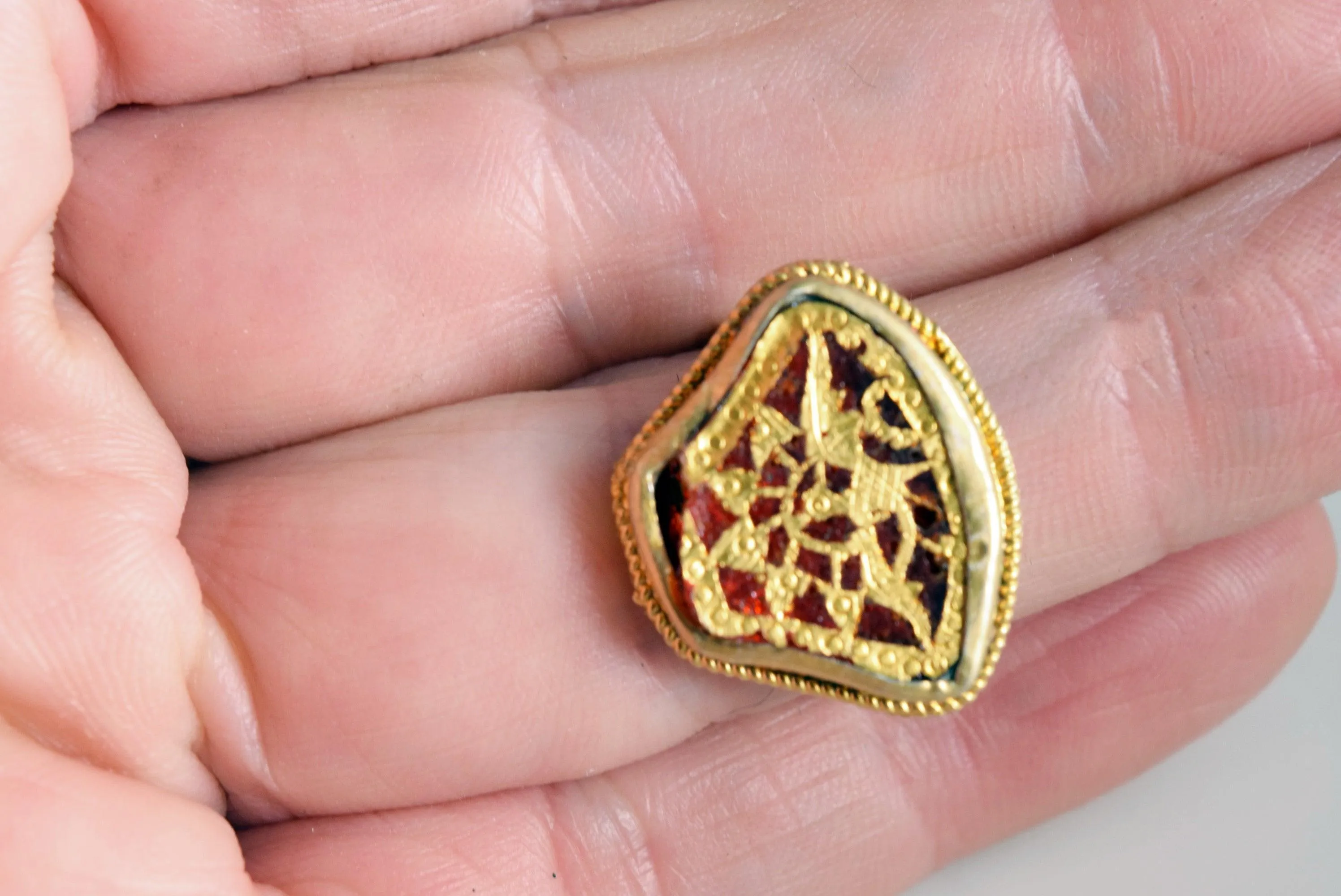 Vintage Thewa Indian Ring Gold Plated Silver with a Defect