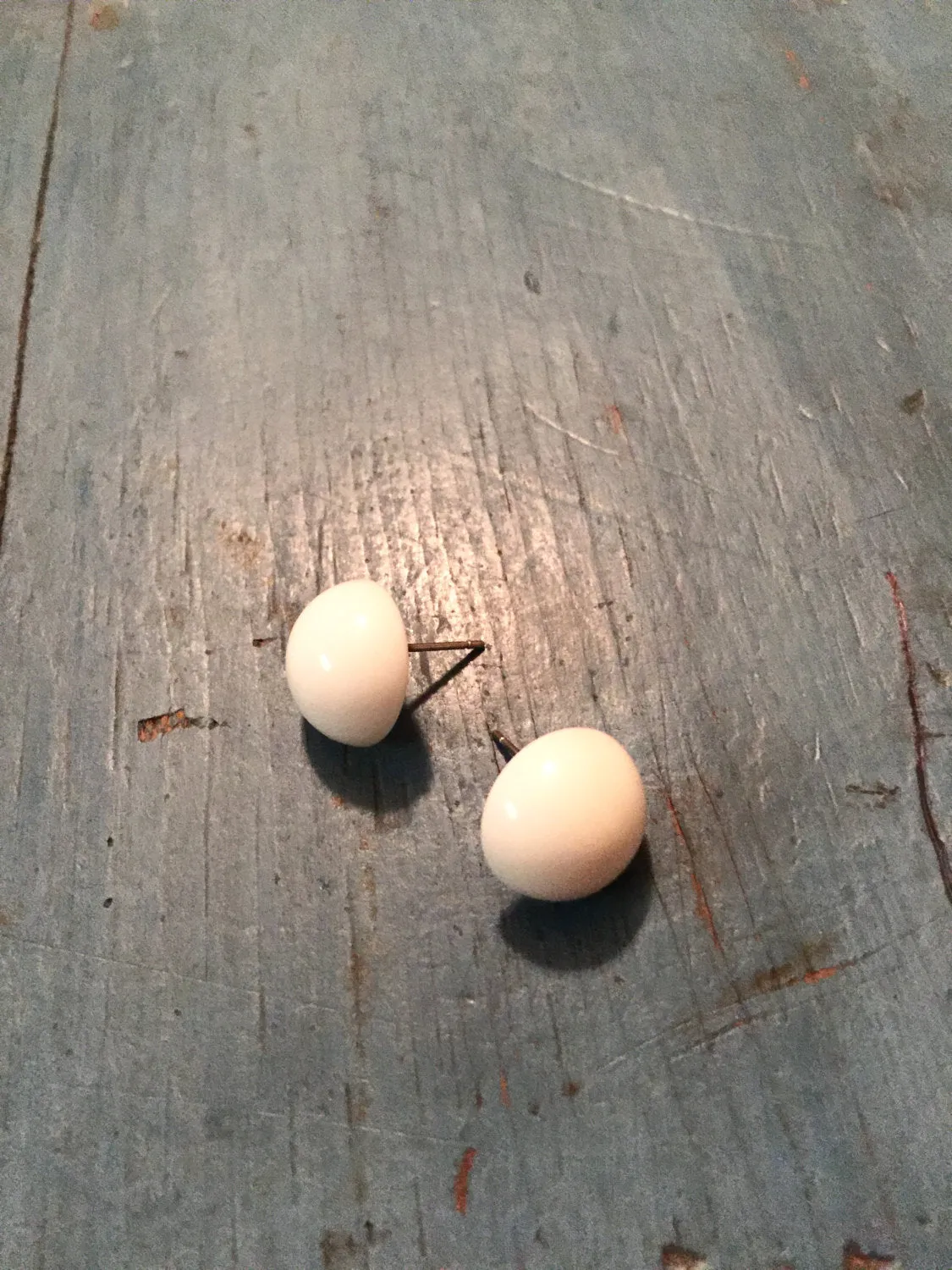 White Retro Button Stud Earrings