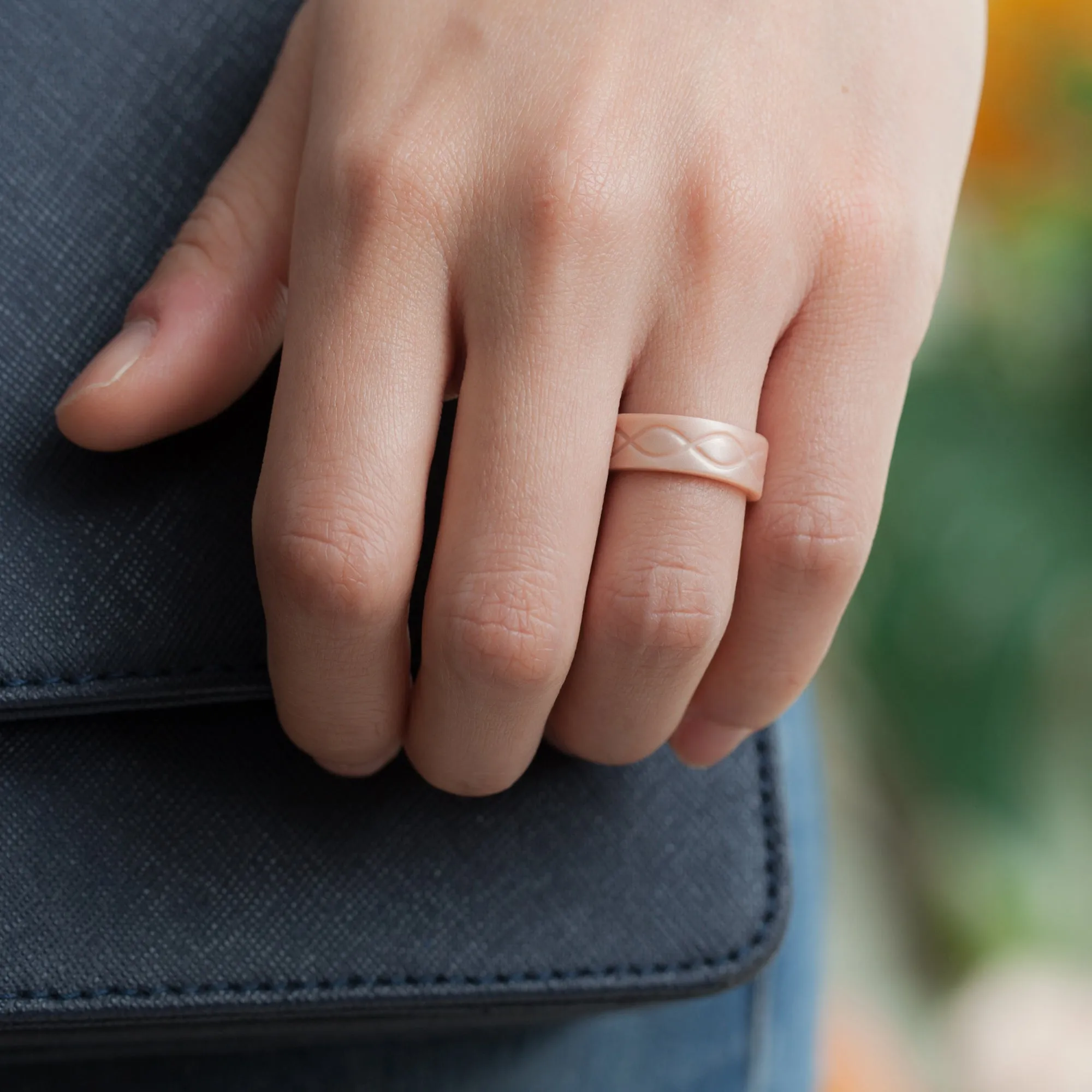 Women's Classics Essence - Silicone Ring